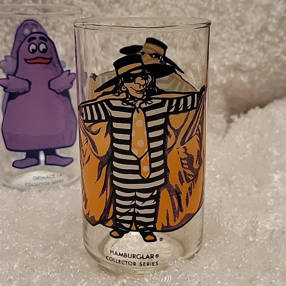 Vintage McDonald's Tumblers - Picture 4 of 5